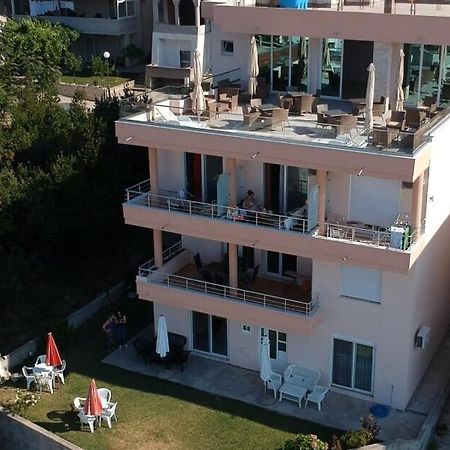 Готель Casa Hena Улцинь Екстер'єр фото